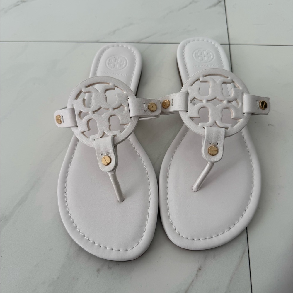 Tory Burch Miller Patent Sandal Women’s Size 6, 7, 8, 9 - Picture 2 of 5